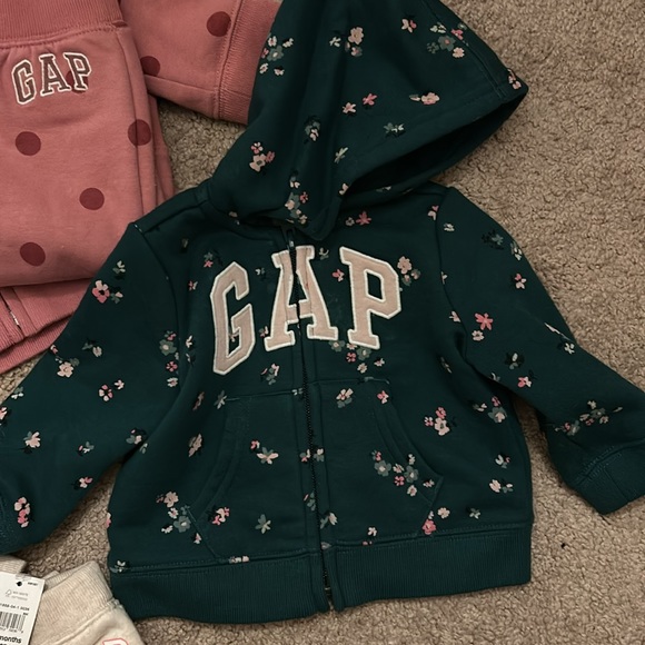 Baby gap bundle - Picture 3 of 5